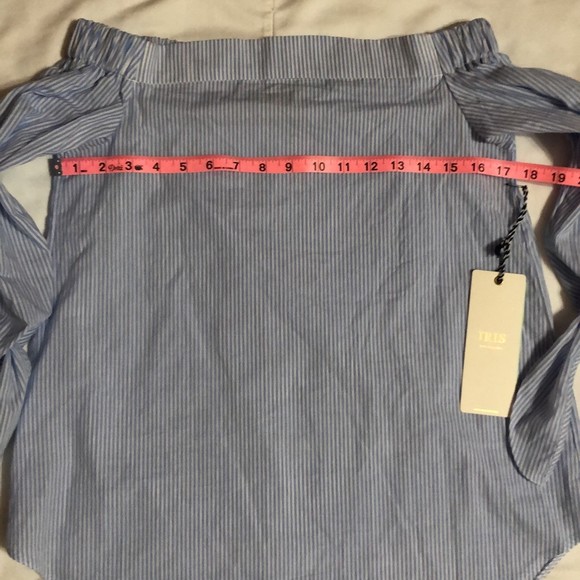 IRIS Blue Stripe Off The Shoulder Top  NWT - Picture 4 of 9
